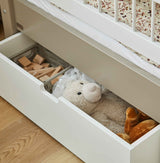 Mimer starter bed with side rail and drawers
