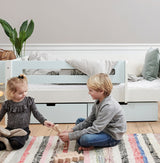 Mimer starter bed with side rail and drawers