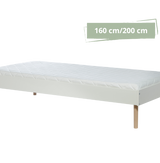 Retro bed with 4 beech legs