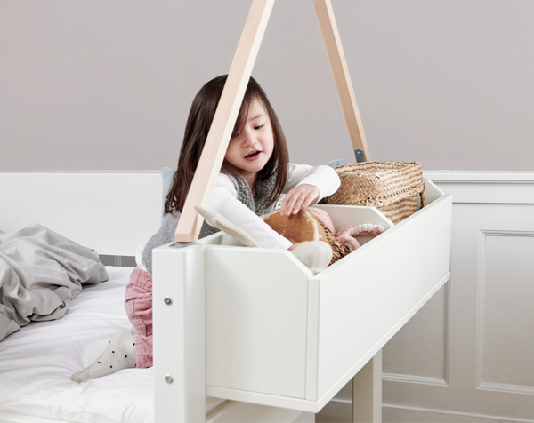 Wardrobe & storage