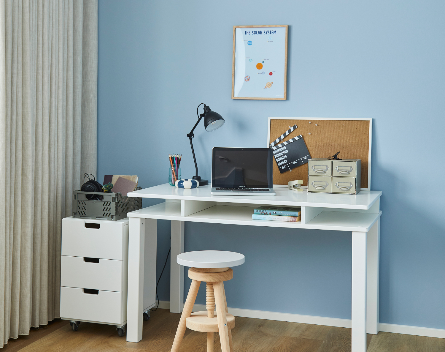 Læringsplakat til børn "The Solar System" - inkl. egetræsramme