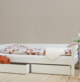 Huxie white children's bed with slat base, Afros